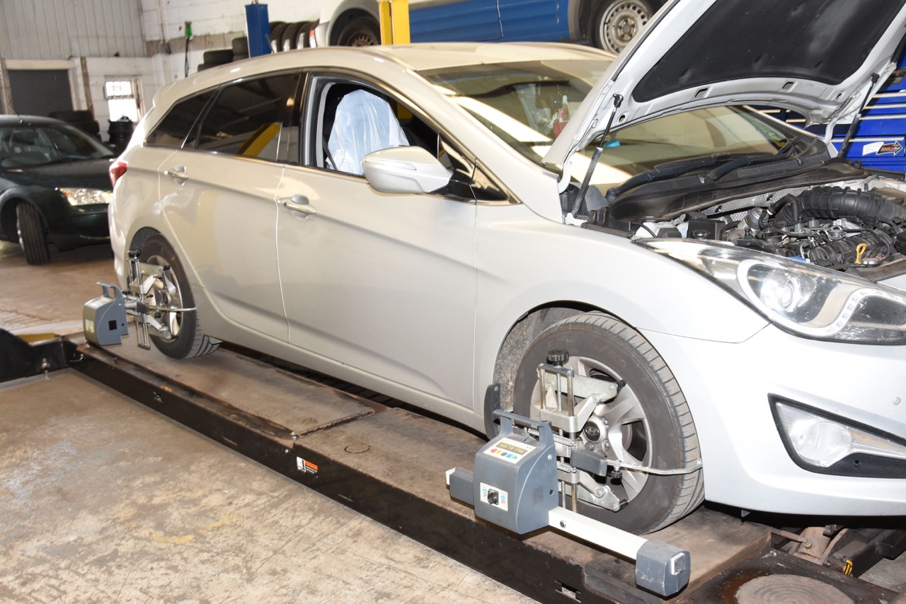 4 wheel alignment